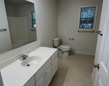 921 S Talbot Street - Photo Thumbnail 7