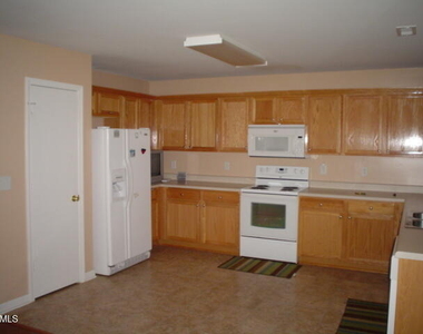 6005 Namozine Court - Photo Thumbnail 1