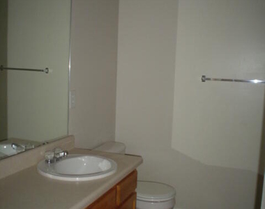 6005 Namozine Court - Photo Thumbnail 4