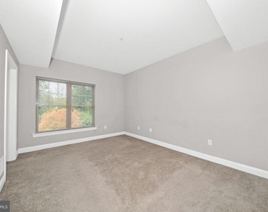 3000 Fountainview Circle - Photo Thumbnail 13