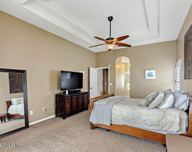 332 Maplewood Drive - Photo Thumbnail 16