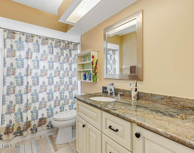 332 Maplewood Drive - Photo Thumbnail 23