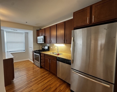 1337 W Fargo Avenue - Photo Thumbnail 2