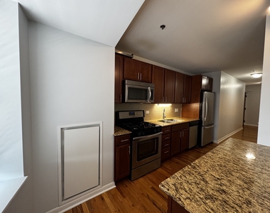 1337 W Fargo Avenue - Photo Thumbnail 5