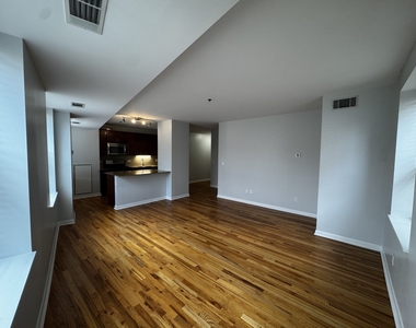 1337 W Fargo Avenue - Photo Thumbnail 8