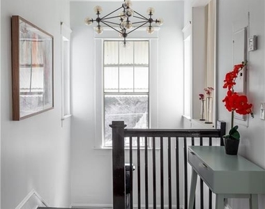 450 N Highland Avenue Ne - Photo Thumbnail 3