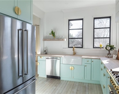 450 N Highland Avenue Ne - Photo Thumbnail 14