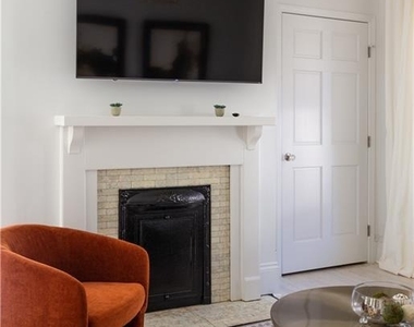 450 N Highland Avenue Ne - Photo Thumbnail 9