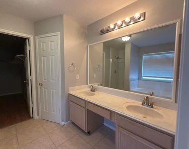 14431 Andrea Way Ln - Photo Thumbnail 13