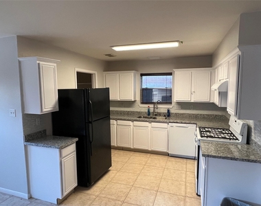 14431 Andrea Way Ln - Photo Thumbnail 2