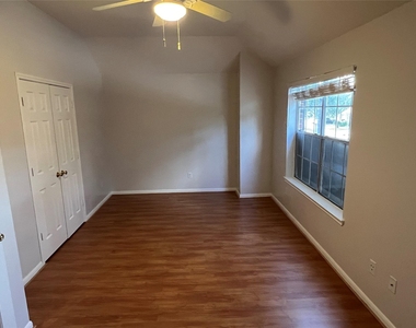 14431 Andrea Way Ln - Photo Thumbnail 5