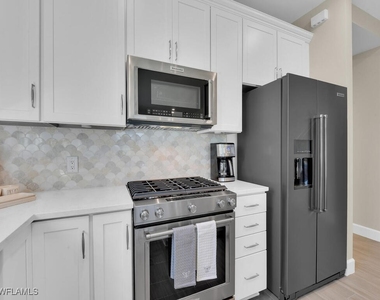 11694 Canal Grande Drive - Photo Thumbnail 10