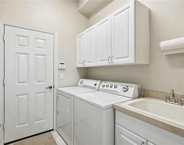 11225 Lithgow Lane - Photo Thumbnail 22