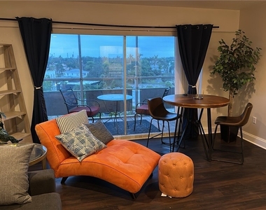 2350 W 1st Street - Photo Thumbnail 3