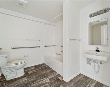 1038 Canopy Lane - Photo Thumbnail 15