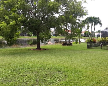 2054 Willow Branch Dr - Photo Thumbnail 6