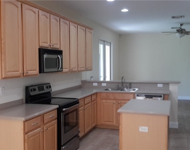 2054 Willow Branch Dr - Photo Thumbnail 1
