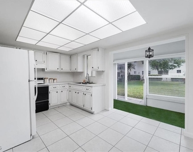 339 Joel Boulevard - Photo Thumbnail 18