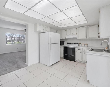 339 Joel Boulevard - Photo Thumbnail 10