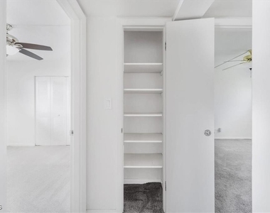339 Joel Boulevard - Photo Thumbnail 6