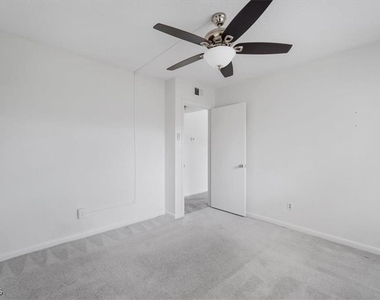 339 Joel Boulevard - Photo Thumbnail 9