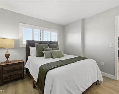 8350 Estero Boulevard - Photo Thumbnail 14
