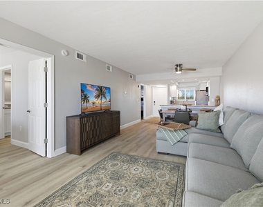 8350 Estero Boulevard - Photo Thumbnail 4