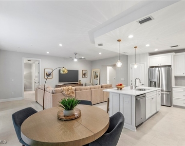 2640 Seychelles Circle - Photo Thumbnail 16