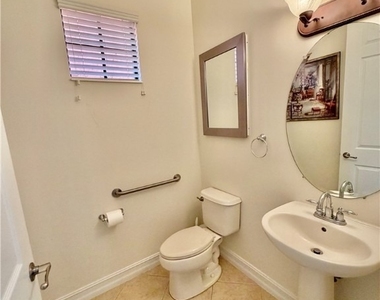 9109 Yuba Lane - Photo Thumbnail 5