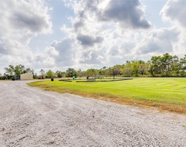 4227 Old Chocolate Bayou Road - Photo Thumbnail 8