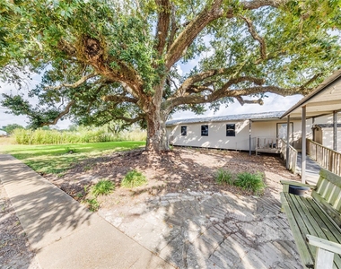 4227 Old Chocolate Bayou Road - Photo Thumbnail 4