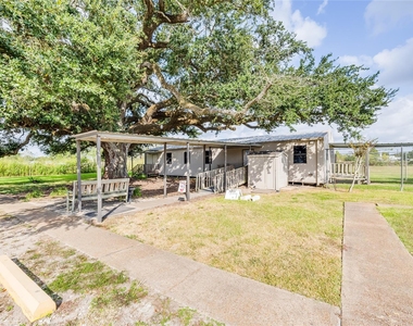 4227 Old Chocolate Bayou Road - Photo Thumbnail 2