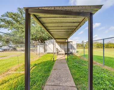 4227 Old Chocolate Bayou Road - Photo Thumbnail 6
