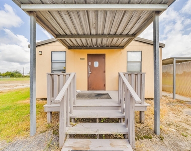 4227 Old Chocolate Bayou Road - Photo Thumbnail 10
