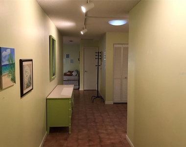 9257 Sw 82nd Terrace - Photo Thumbnail 10