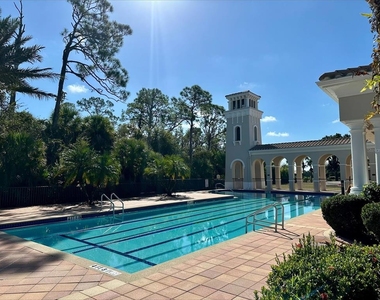 137 Medici Terrace - Photo Thumbnail 21