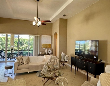 137 Medici Terrace - Photo Thumbnail 1