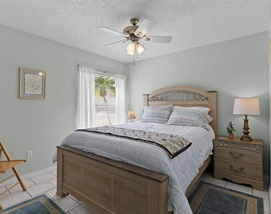 1330 La Jolla Circle - Photo Thumbnail 15