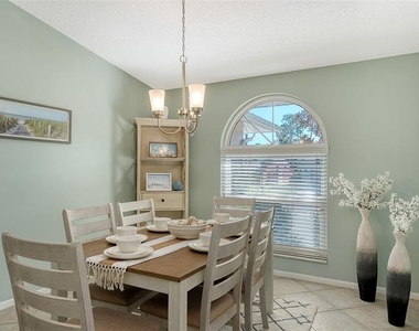 2246 Cork Oak Street W - Photo Thumbnail 7