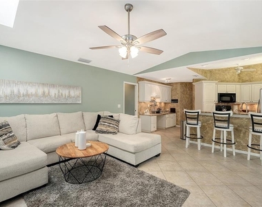 2246 Cork Oak Street W - Photo Thumbnail 16
