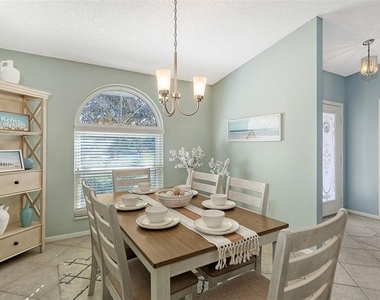 2246 Cork Oak Street W - Photo Thumbnail 6