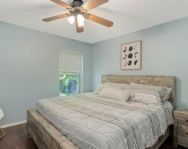2246 Cork Oak Street W - Photo Thumbnail 30