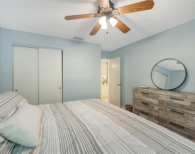 2246 Cork Oak Street W - Photo Thumbnail 33