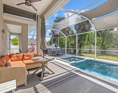 279 Avalon Road - Photo Thumbnail 9