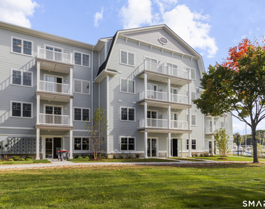 52 Maple Street - Photo Thumbnail 12