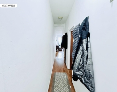 242 East 50th Street, - Photo Thumbnail 7