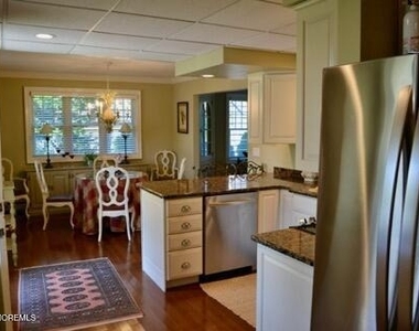 106 Osborne Avenue - Photo Thumbnail 2