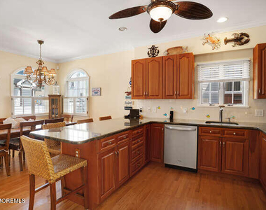 55 Barnegat Way - Photo Thumbnail 6