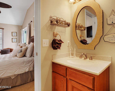 55 Barnegat Way - Photo Thumbnail 15