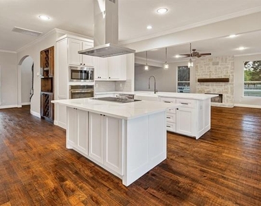 8285 Falcon Court - Photo Thumbnail 6